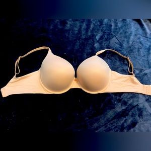 Perfect Shape Victoria’s Secret Bra NWOT